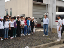 【活動説明】稲葉環境管理室長・谷井生産技術課長から、今回の野菜作りの趣旨が説明されました。