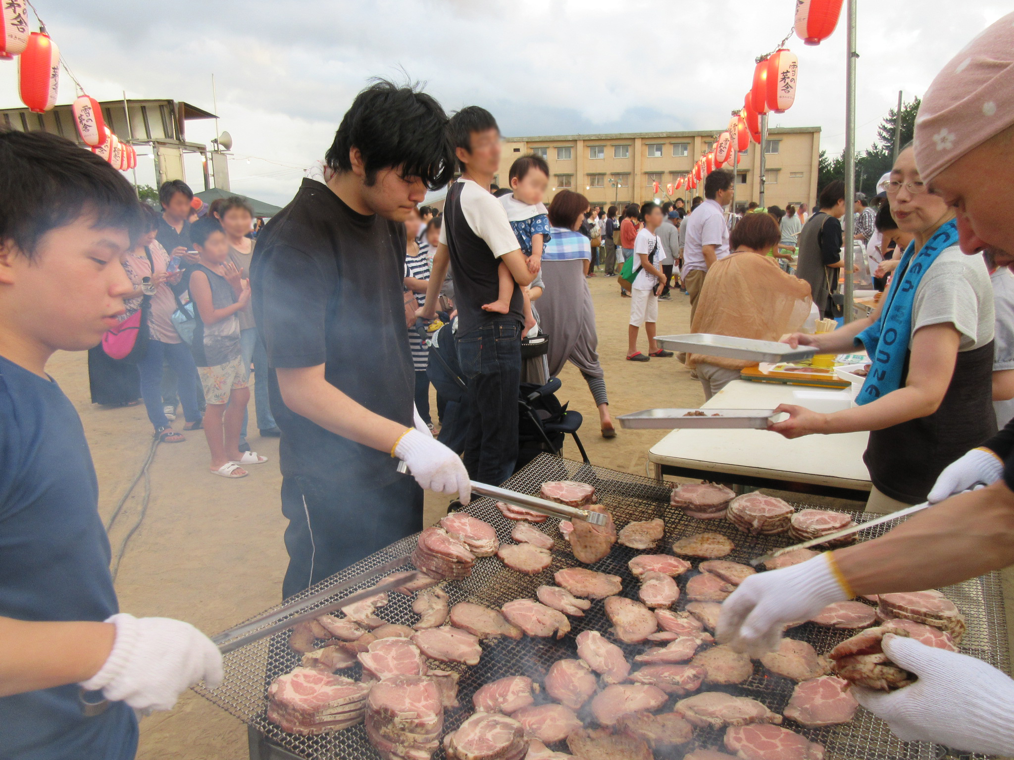 「秋田プリマ食品納涼祭」の様子