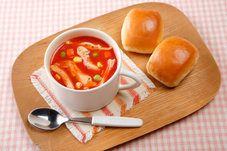 レンジで簡単！サラダチキンのトマトスープ