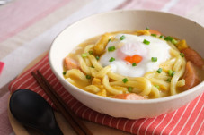 切り餅活用！レンジで簡単カレーうどん