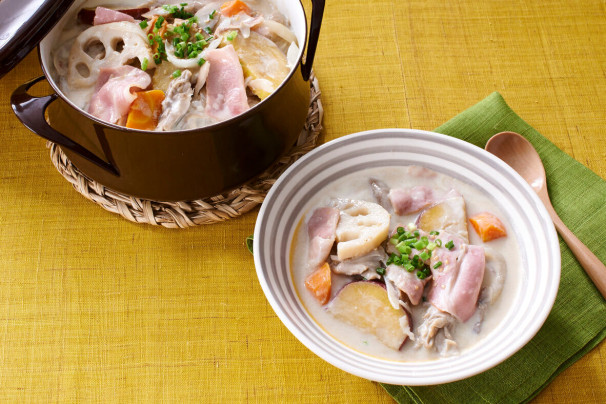 根菜たっぷり！和風クリームシチュー