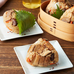 角煮と甘栗のちまき風おにぎり