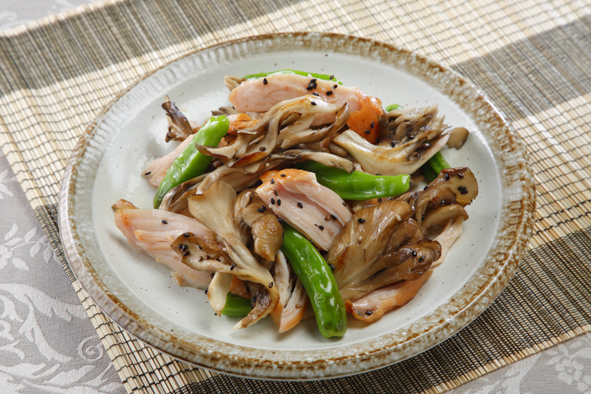 包丁いらず！焼き野菜とサラダチキンのごま炒め